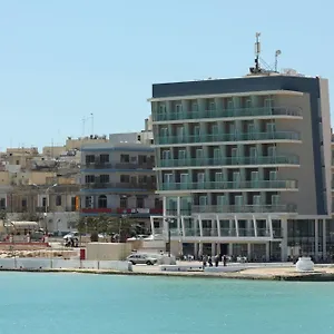 Szálloda Water's Edge, Birżebbuġa